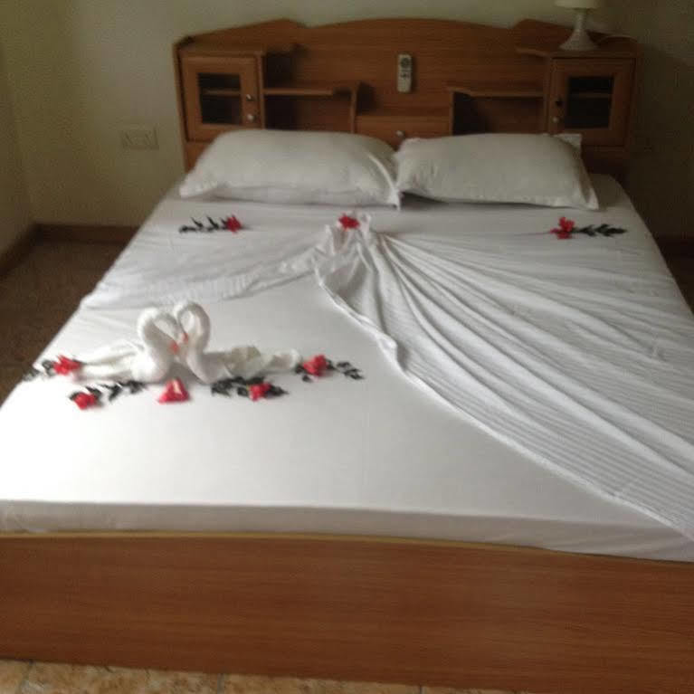 Marl Self Catering Villa Pointe La Rue Exterior foto