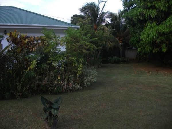 Marl Self Catering Villa Pointe La Rue Exterior foto